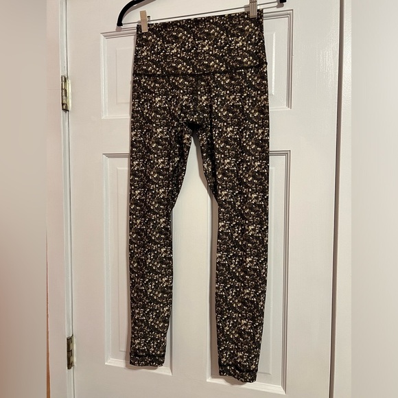 LULULEMON• SHINE TIGHT •SHIMMY SHIMMER MULTI LEGGING - Picture 4 of 7